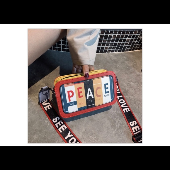 🆕 BOUTIQUE || peace bag - Picture 8 of 16